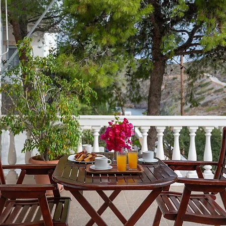 Irene Patmos Aparthotel 3*