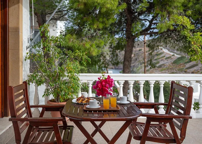 Irene Patmos Aparthotel 3*